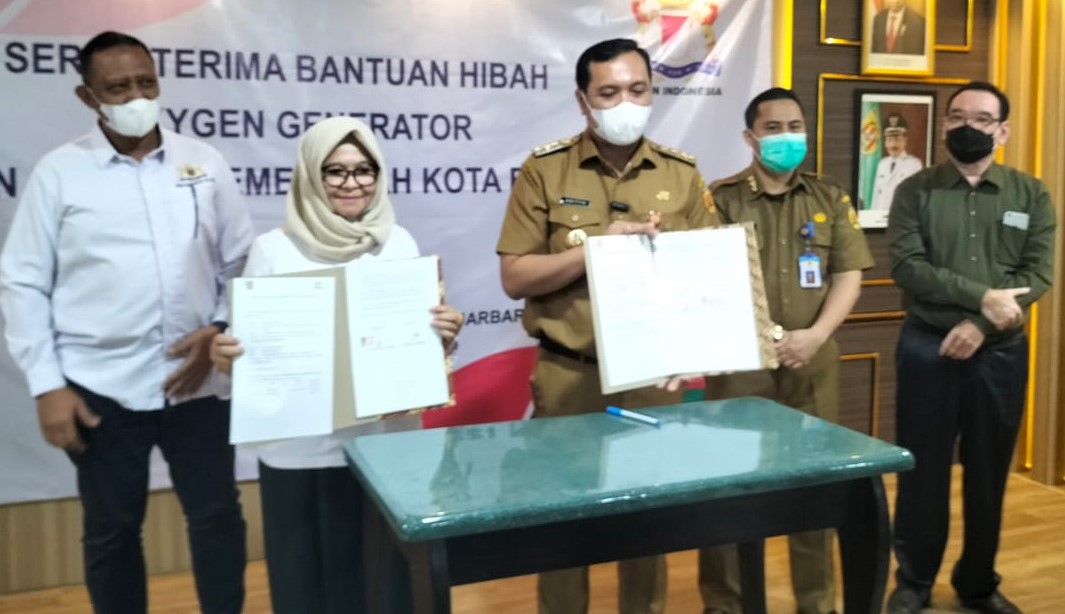 Rumah Sakit Idaman Banjarbaru Terima Hibah Oxigen Generator Senilai Rp 1,3 Miliar dari Kadin Indonesia