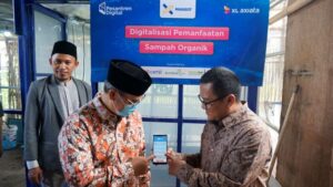 Wujudkan Pesantren Digital Solusi IoT XL Axiata untuk Budidaya Maggot dan Hidroponik