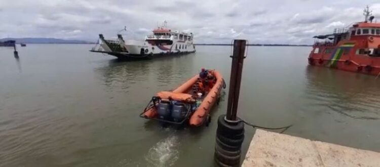 Diduga Tenggelam di Muara Sungai Bangkalan Kotabaru, Tim Sar Gabungan Masih Lakukan Pencarian