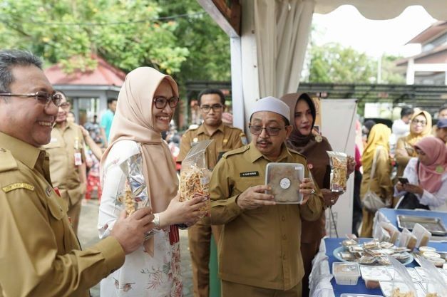 Sambut Ramadhan, Kementerian BUMN Bersama Pertamina adakan Pasar Sembako Murah dan Bazar UMKM di Kabupaten Banjar