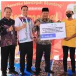 UPZ Bank Kalsel Berikan Bantuan Pemasangan Alat Cortegra Kepada Anak Usia 3 Tahun