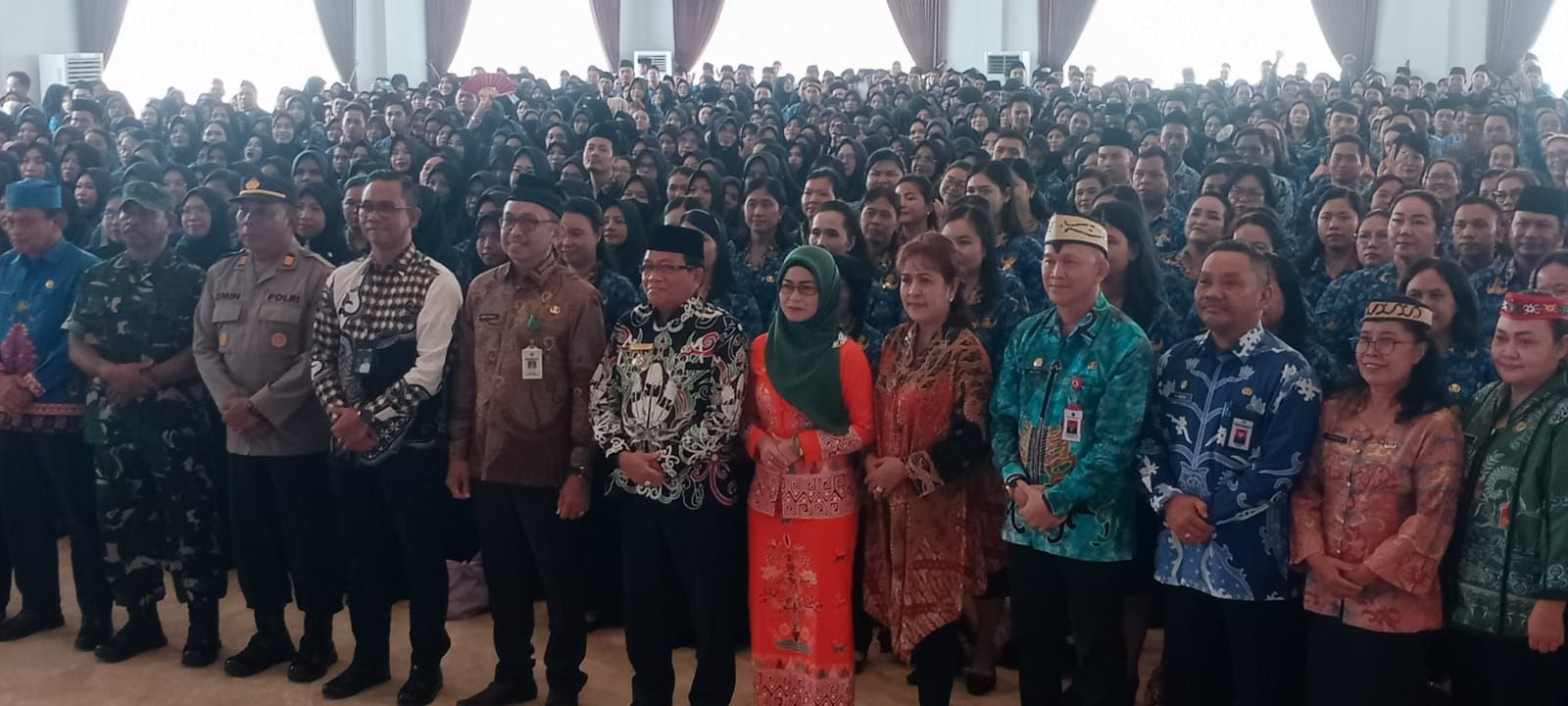 Ribuan Pegawi Pemerintah dengan Perjanjian Kerja (PPPK) Kabupaten Kapuas mendapat Surat Keputusan (SK) Pengangkatan