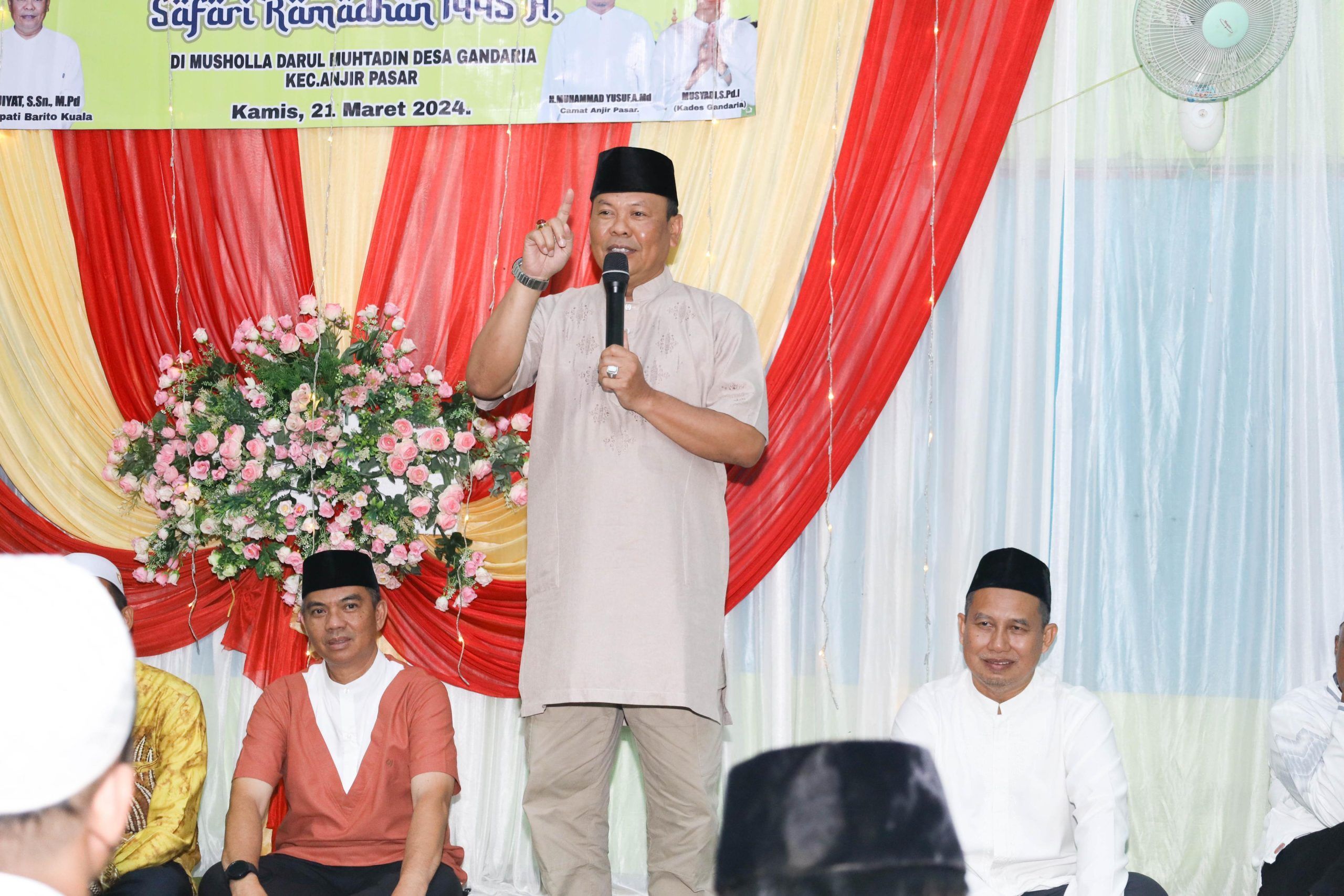 Buka Bersama Masyarakat Gandaria, Mujiyat Serukan Gotong Royong