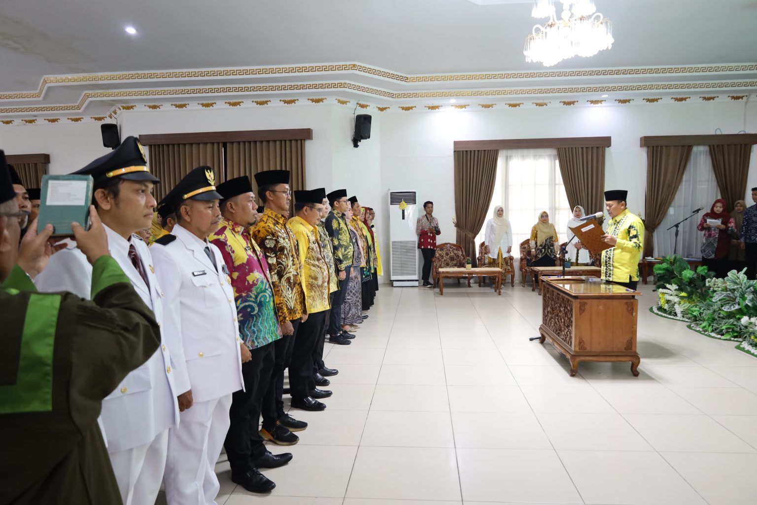 Penjabat Bupati Mujiyat Lantik 37 Pejabat Pemerintah