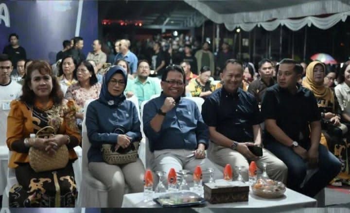 Kemeriahan Pestaforia Kapuas 2024 diramaikan dengan Atraksi Kembang API