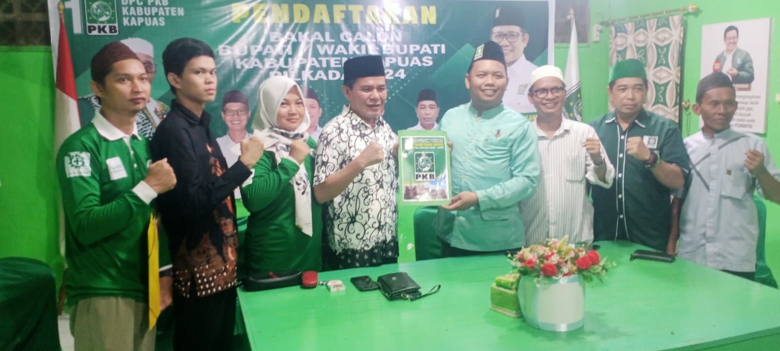 Mantan Ketua DPC-PKB Kapuas Mendaftar sebagai Bakal Calon Wakil Bupati