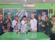 Tokoh Dayak Gumer L Satu Daftarkan Diri Sebagai Bacawabub Kapuas