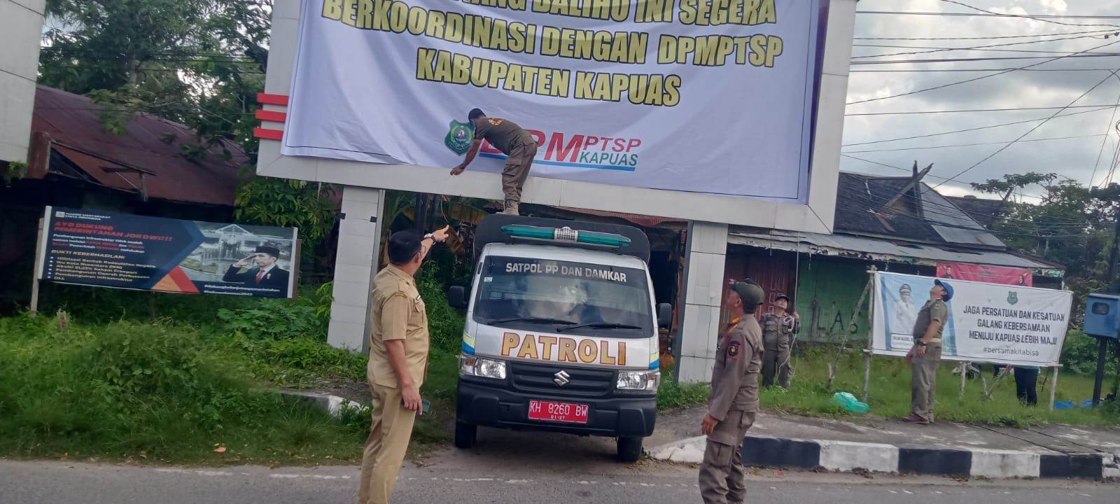 Pemkab Kapuas Gencarkan Penertiban Reklame: Wajib Bayar Retribusi untuk Pemasangan Iklan