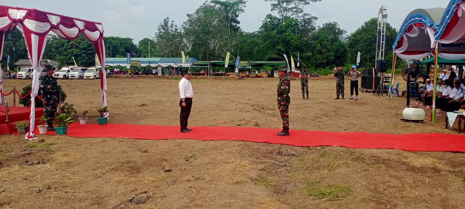 Pembukaan TMMD ke-121 di Desa Manyahi: Pj. Bupati Kapuas Apresiasi Kolaborasi TNI dan Masyarakat dalam Pembangunan Desa