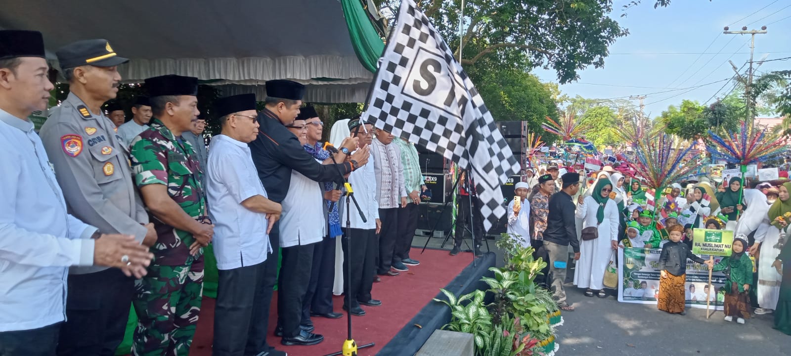 Pawai Perayaan Tahun Baru Islam Menandai Keberagaman di Kapuas