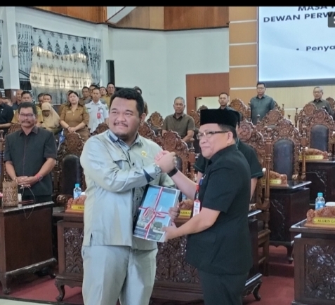 Pj. Bupati Kapuas Sampaikan RPJMD 2025-2045