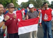 Menyambut HUT RI ke 79, Pemkab Kapuas Bagikan Bendera ke Warga