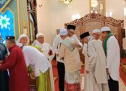 Pj Bupati Kapuas yang Baru, Ir. H. Darliansjah, Awali Kepemimpinan dengan Semangat Kebersamaan di Masjid Agung Al Mukarram Amanah