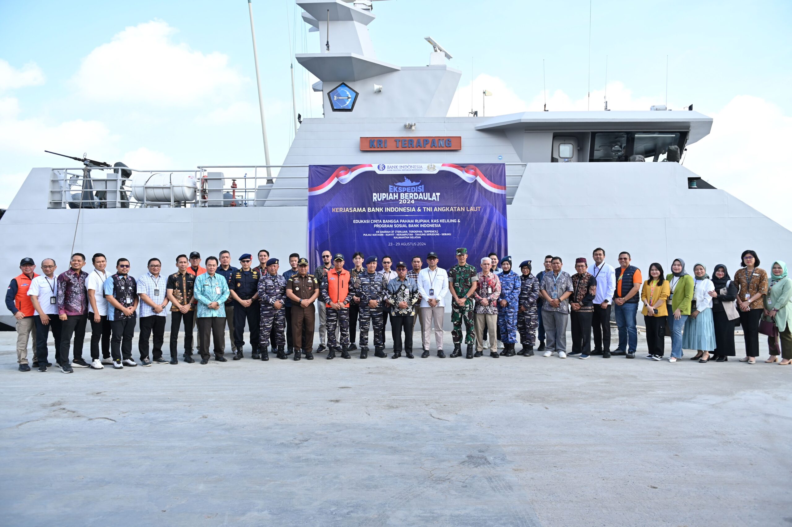 Bank Indonesia dan TNI AL Luncurkan Ekspedisi Rupiah Berdaulat: Menjaga Kedaulatan di Pulau-Pulau Terluar Kalimantan Selatan