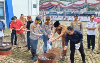 KPU Kapuas Musnahkan Surat Suara Rusak dan Berlebih untuk Pemilu 2024