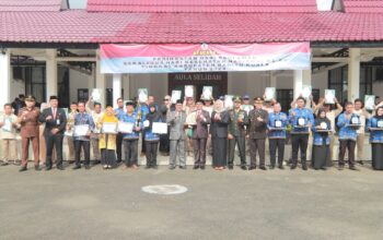 Pemkab Barito Kuala Peringati Hari Pahlawan dan Hari Kesehatan Nasional dengan Penghargaan Inspiratif