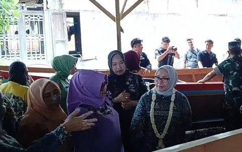 Desa Pulau Sewangi Jadi Daya Tarik dengan Kerajinan Perahu Klotok dan UMKM Khas Batola