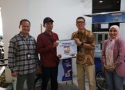 Awali Tahun 2025 Dengan Kebaikan, Bank Kalsel Serahkan Bantuan Rombong Barakah ke UMKM