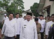 Gubernur Kalsel H. Muhidin Tinjau Posko Singgah Jemaah Haul Sekumpul ke-20 di Martapura