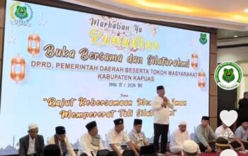 “Bupati/Wakil Bupati buka puasa bersama dengan Anggota DPRD ,Forkopimda dan Masyarakat Kabupaten Kapuas”