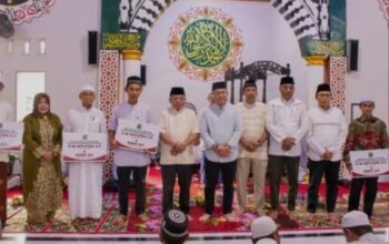 Awali Safari Ramadhan,Bupati Kapuas Temui Warga di Masjid Sirajul Huda, Saka Batur Kecamatan Kapuas Hilir