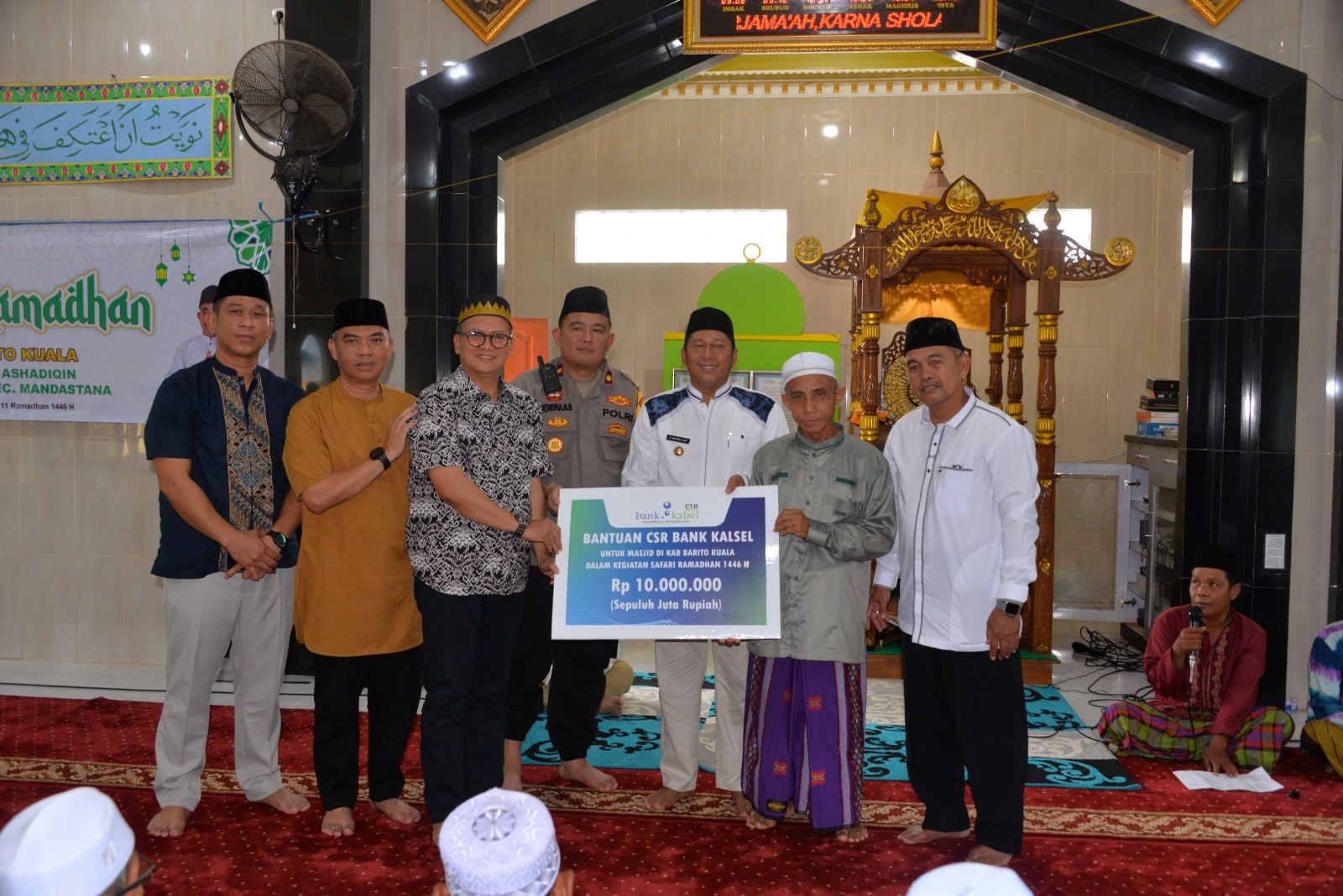 Safari Ramadhan Bupati Barito Kuala, Bantu Masjid Jami As-Shodiqin