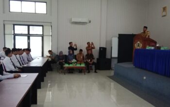 Bupati H. Bahrul Ilmi Serahkan 83 SK CPNS Formasi Tahun 2024