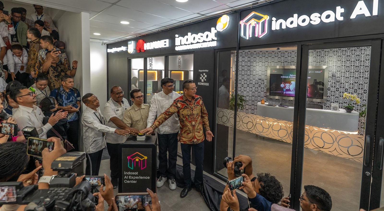 Indosat Ooredoo Hutchison Resmikan AI Experience Center di Jayapura, Hadirkan Manfaat Nyata AI bagi Masyarakat Indonesia Timur