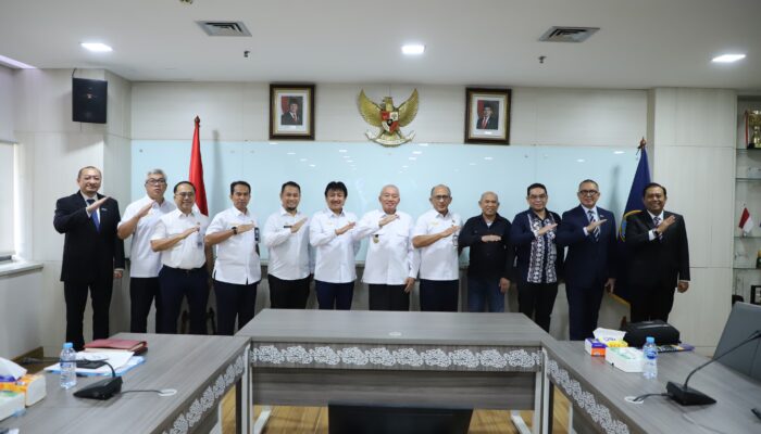 Gubernur Kalimantan Selatan Hadiri Rapat Rencana Perpanjangan Runway Bandara Syamsudin Noor