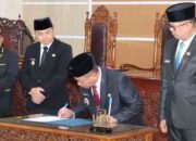 DPRD Kapuas Gelar Rapat Paripurna Serah Terima Jabatan dan Penyampaian Visi Misi Bupati dan Wakil Bupati Periode 2025-2030
