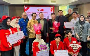 Sebuah Catatan Kecil Dari Serimonial Pemberian Bea Siswa JHL Merah Putih Kasih Untuk 100 Mahasiswa Pertanian Unhas