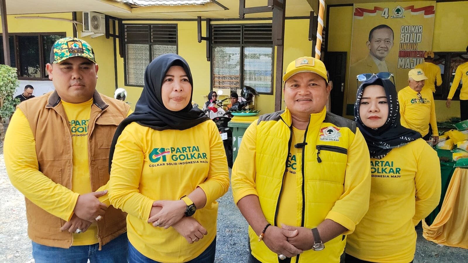 DPD Golkar Kabupaten Kapuas Bagikan 1000 Pket Sembako Murah