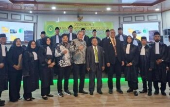 Ketum DePA-RI Minta Pemerintah Tak Ceroboh Soal “War Tiket Haji” Ketum DePA-RI Minta Pemerintah Tak Ceroboh Soal “War Tiket Haji”