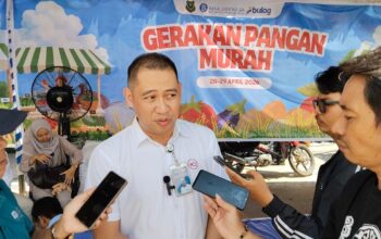 Melalui Kegiatan Ekspedisi Rupiah Kalimantan, Perum Bulog Cabang Kapuas turut Menggelar Gerakan Pangan Murah