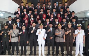 Wali Kota Banjarmasin Pimpin Upacara HUT ke-30 Otda, Tekankan Sinergi dan Pelayanan Publik