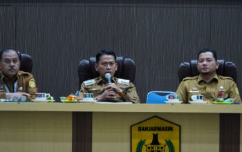 Gejolak Harga Plastik, Wali Kota Banjarmasin Sarankan Warga Mulai Beralih Bawa Bakul
