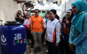 Setelah Wilayah Jakarta Barat, PAM JAYA dan TP PKK DKI Jakarta Bagi Toren Air Gratis kepada Masyarakat Jakarta Utara