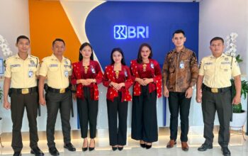 Semarak Hari Kartini, Pekerja BRI Branch Office Pantai Indah Kapuk Tampil Elegan dengan Kebaya Merah
