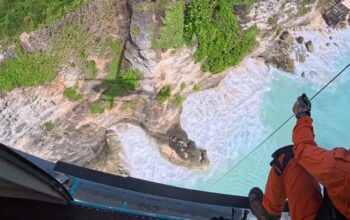 Misi Pertama FINNS Search & Rescue Berhasil Evakuasi Darurat Dua Warga Australia dari Sumba Terpencil