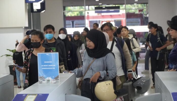 KAI Bandara Perkuat Konektivitas Masyarakat Wates melalui Layanan KA Bandara YIA