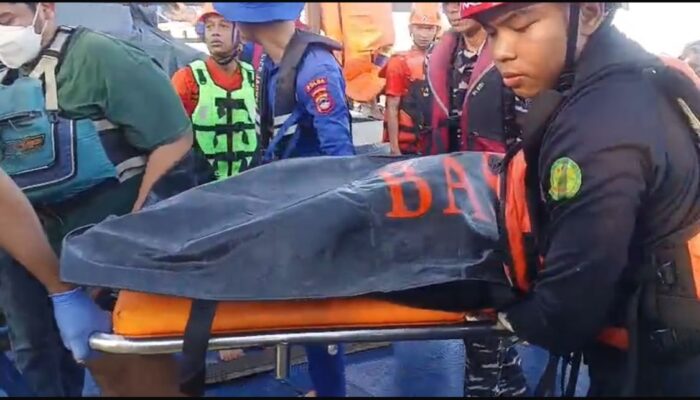 Tim SAR Gabungan Berhasil Temukan ABK KM Camara Nusantara 6 yang Terjatuh di Perairan Pelabuhan Trisakti dalam Keadaan Meninggal Dunia