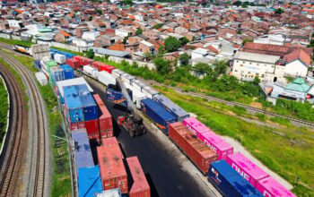 Dukung Konektivitas Distribusi, KAI Logistik Siap Tingkatkan Kapasitas Angkut Peti Kemas Ke Semarang
