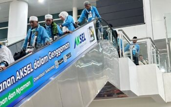 Selesai Tunaikan Ibadah Haji, Jemaah Kloter 1 Tiba di Bandara Internasional Syamsudin Noor