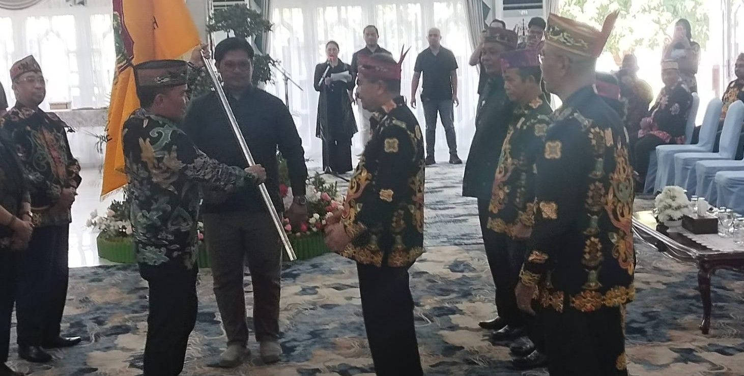 Gubernur Lepas Tim Kalimantan Tengah Ikuti Pesparawi Nasional di Papua Barat