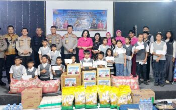 Anjangsana Hari Bhayangkara ke-80 Jadi Momen Pererat Silaturahmi Kapolda Kalteng dengan Purnawirawan Polri dan Anak Panti Asuhan Anjangsana Hari Bhayangkara ke-80 Jadi Momen Pererat Silaturahmi Kapolda Kalteng dengan Purnawirawan Polri dan Anak Panti Asuhan