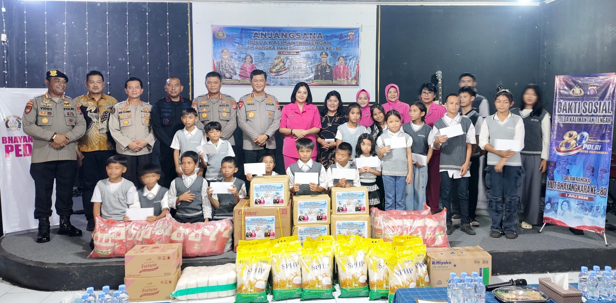 Anjangsana Hari Bhayangkara ke-80 Jadi Momen Pererat Silaturahmi Kapolda Kalteng dengan Purnawirawan Polri dan Anak Panti Asuhan