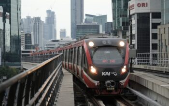 KAI Sesuaikan Jadwal LRT Jabodebek untuk Optimalkan Layanan Jam Sibuk Pagi