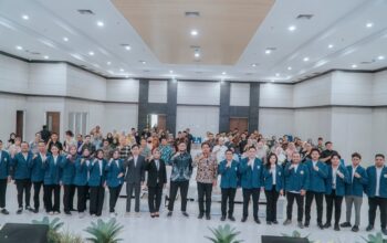 Kolaborasi Dinkop dan UNAIR Perkuat Langkah Koppontren Menuju Koperasi Modern Kolaborasi Dinkop dan UNAIR Perkuat Langkah Koppontren Menuju Koperasi Modern
