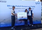 BRI Life Gelar Pelepasan Tukik, Dukung Konservasi Penyu  di Pantai Kuta Bali