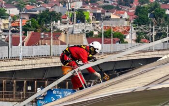 Nyaman Sejak Langkah Pertama: KAI Perkuat Keandalan Fasilitas Stasiun Seiring Pertumbuhan Pengguna LRT Jabodebek Nyaman Sejak Langkah Pertama: KAI Perkuat Keandalan Fasilitas Stasiun Seiring Pertumbuhan Pengguna LRT Jabodebek